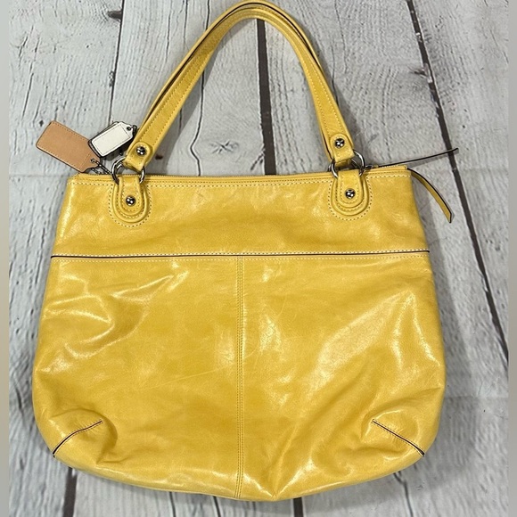NWT Coach Poppy Glam Tote in Sunflower - Picture 5 of 9